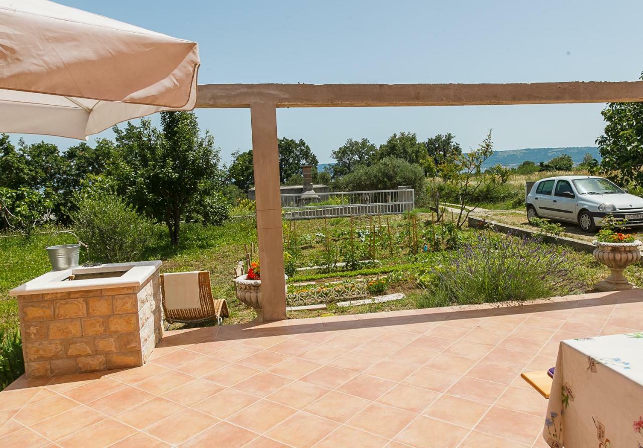 Castello Flower Apartment Kaštela Esterno foto