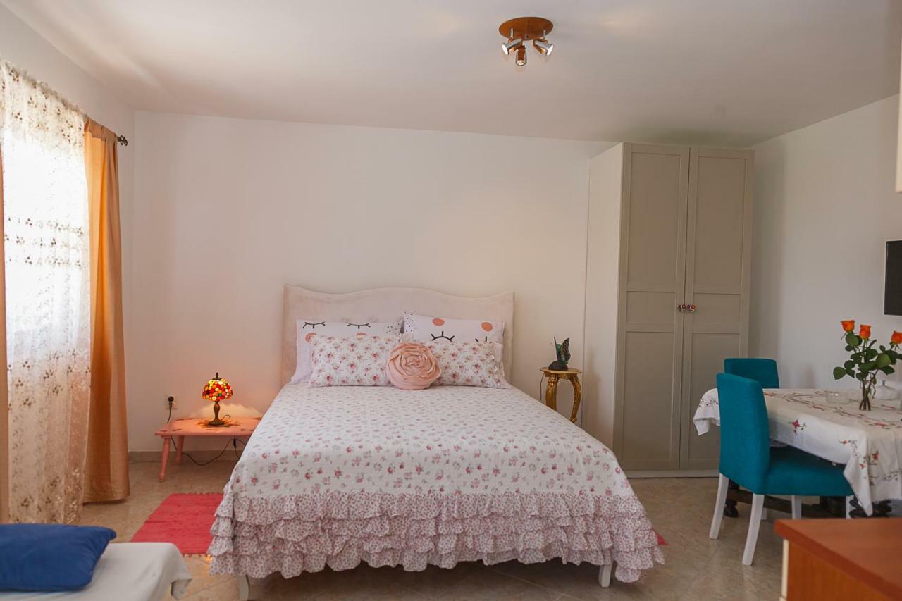 Castello Flower Apartment Kaštela Esterno foto