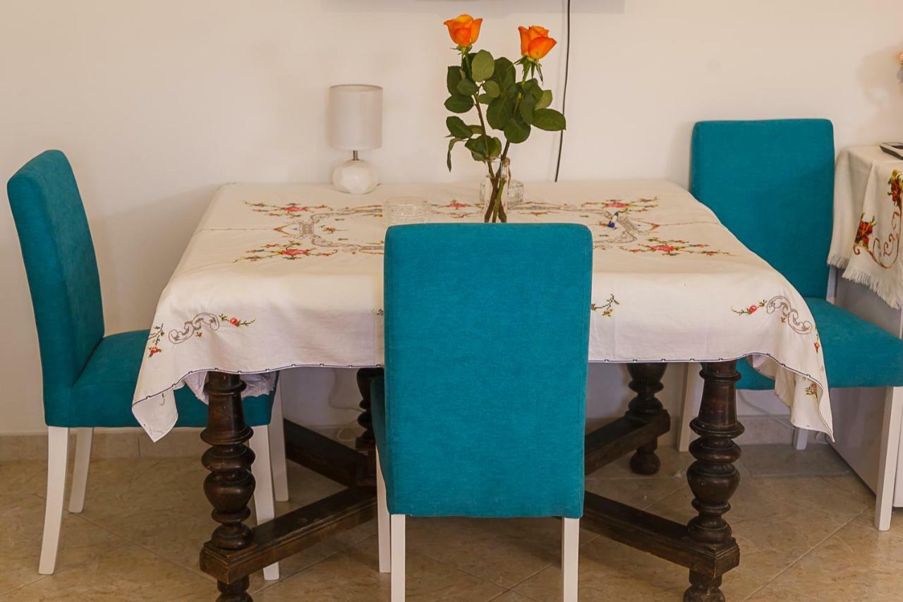 Castello Flower Apartment Kaštela Esterno foto